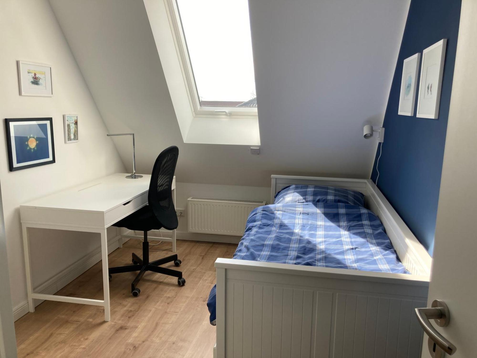 Helle, Grosszuegige Ferienwohnung Fuer 2 - 3 Personen Mit Parkplatz + E-Ladestation In Buchholz, Nordheide ブーフホルツ・イン・デア・ノートハイデ エクステリア 写真